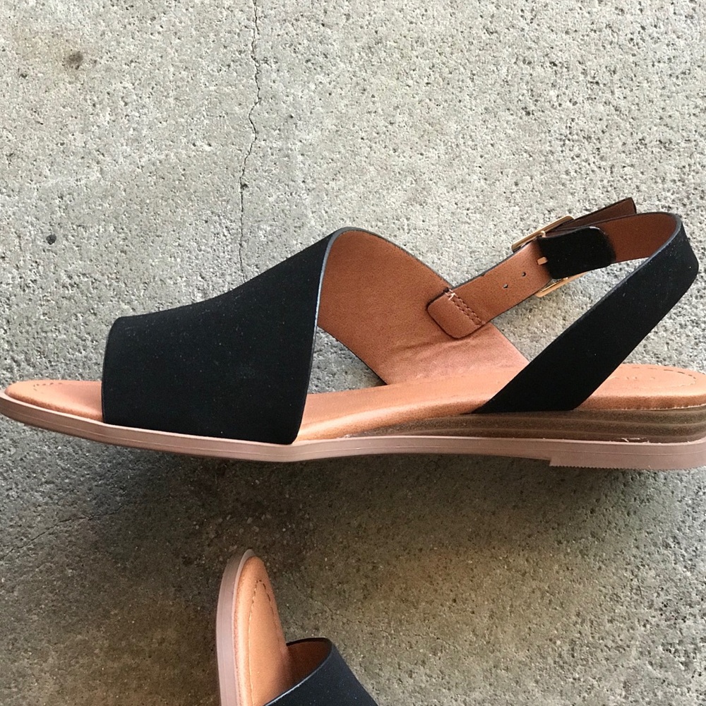 City Class Pillar Black Mini Wedge Comfort Sandal - Picture 7 of 8